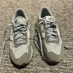New Balance 237 (Lt/Dk Gray)